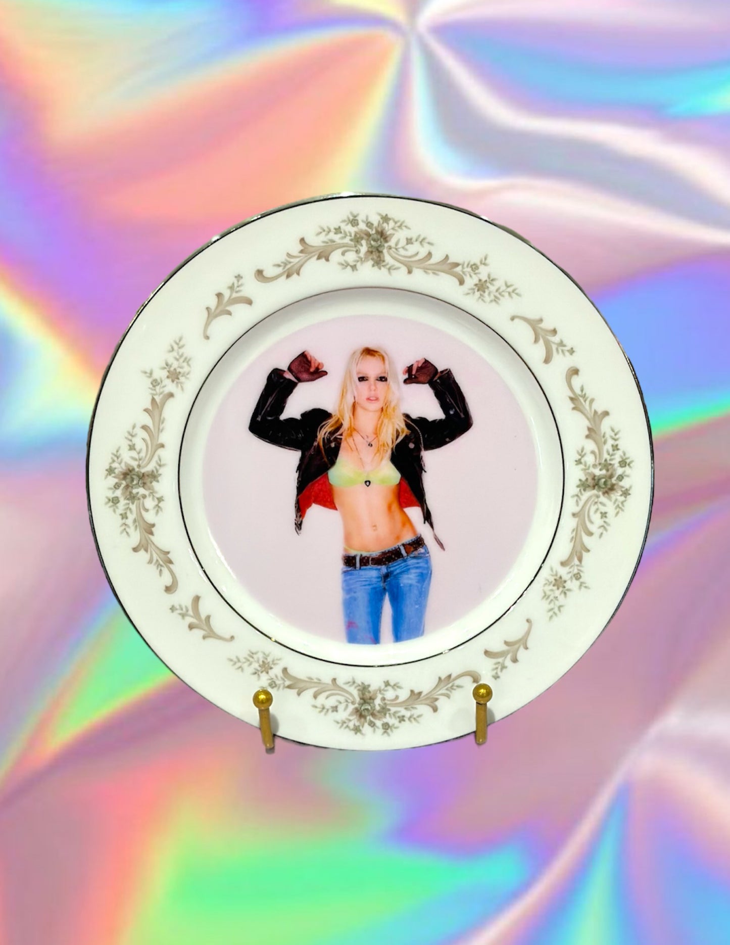 BRITNEY SPEARS FLORAL VINTAGE PLATE