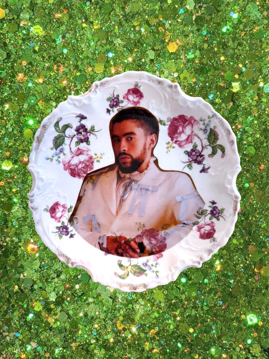 BAD BUNNY FLORAL PLATE