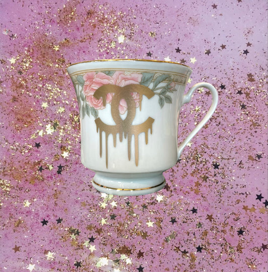 DRIPPING CHANEL COFFEE CUP