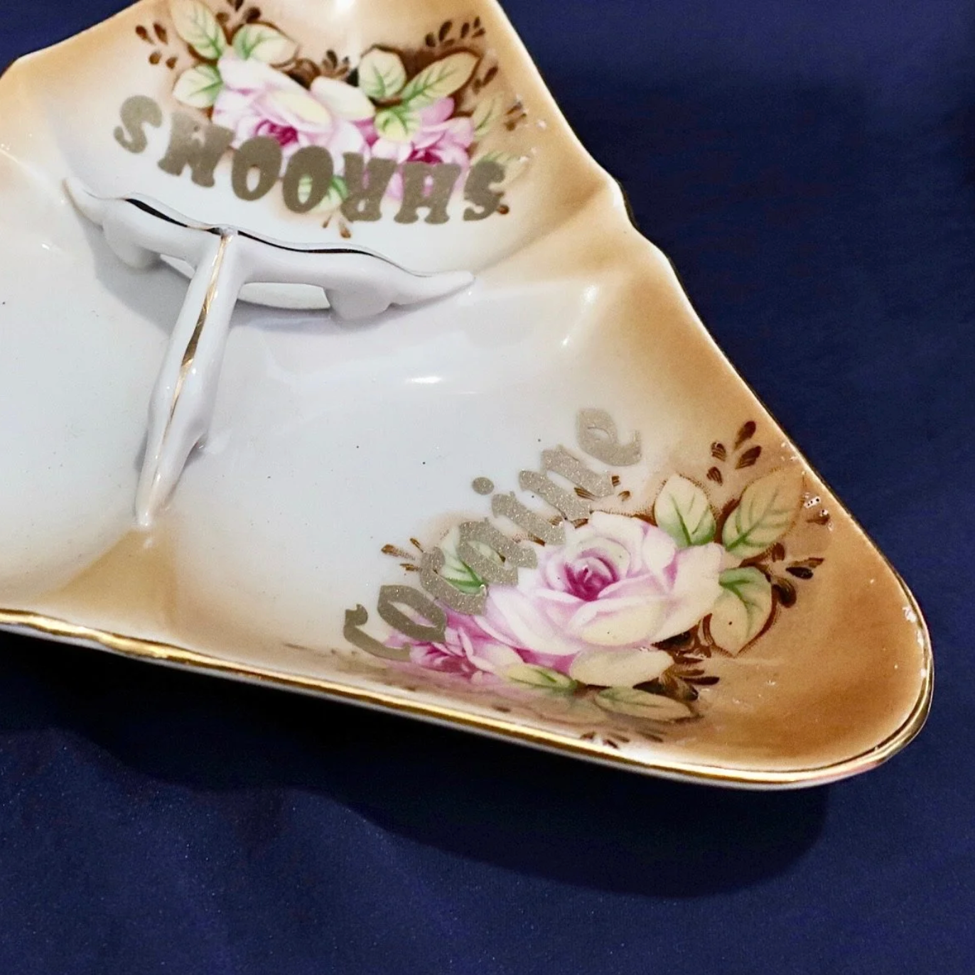 DRUGS TRIANGULAR TREAT DISH